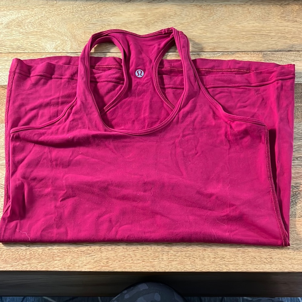 Lululemon tank, Sz 8, red